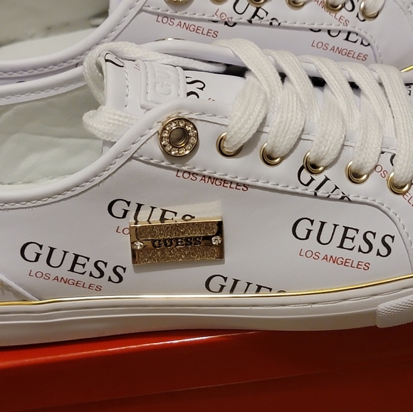 GUESS GAIA Graffiti Red Sneakers GFGAIA6 Womens Lace Up Low-Top - Picture 11 of 16